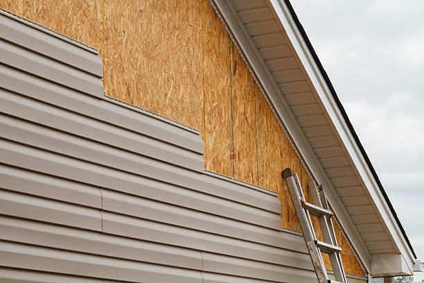 24/7 Emergency Wood Siding experts in Long Creek, IL